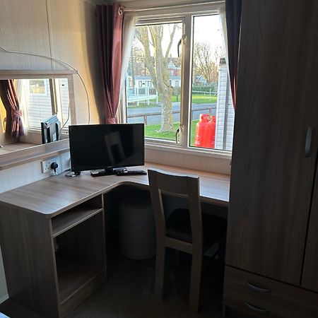 סקארבורו 3 Bedroomed Caravan With Amazing Sea Views! מראה חיצוני תמונה