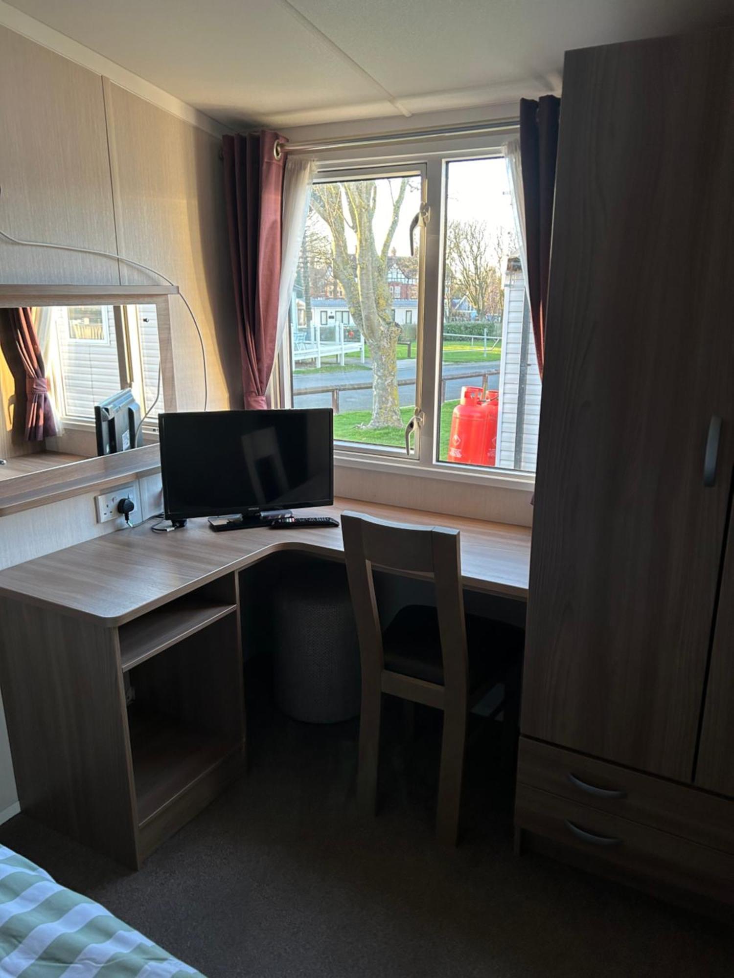 סקארבורו 3 Bedroomed Caravan With Amazing Sea Views! מראה חיצוני תמונה